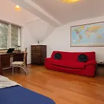Quiet Bemowo House With Garden By Noclegi Renters
