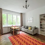 Urban Nest - Wilcza 69