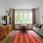 Urban Nest - Wilcza 69