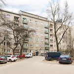 Metro Raclawicka Deluxe Apartment