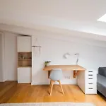 Metro Raclawicka Deluxe Apartment