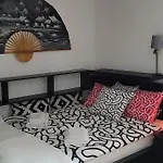 Comfortable Apartment In Good Location