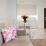 Mennica Residence - Grzybowska 43A