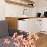 Plum Apartment With Terrace #Self Check-In