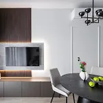 Chronos Apartamenty With Parking And Air Conditioning In Warsaw Wola By Renters Prestige