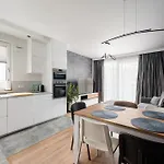 Rakow Stylish Apartment