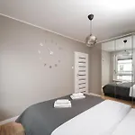 Rakow Stylish Apartment