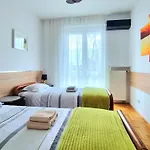 Saska Kepa Apartment