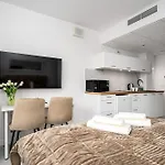 Pileckiego 59 Free Parking By Perfect Apart