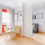 Grzybowska Str Apt City Center