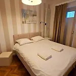 Vipwarsawapartments Cytryn Mennica Residence