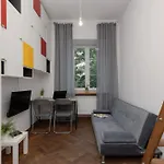 Cozy Studio For 3 Guests Near Centrum Praskie Koneser By Noclegi Renters