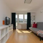 Sunny City Centre Apartment By Noclegi Renters