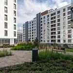 Elegant Apartment Next To The Metro Station By Rent Like Home
