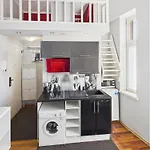 Exceptional Studio Located Near Royal Baths Park By Noclegi Renters