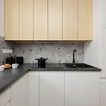 Ogrodowa Cozy Apartment Near Mirowska Hall Warsaw\'S Wola By Noclegi Renters