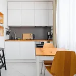 Rentplanet - Studio Bialobrzeska