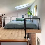 Modern Loft With A Garden