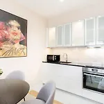 Superb Place To Live Mokotow 8Th Floor Suite