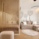 Golden Apartments Warsaw -New Stylish Apartments In The City Center- Rondo Daszynskiego- Gieldowa