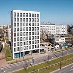 Zamoyskiego Apartments Near Pge National Stadium By Sun & Snow