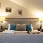 Hotel Teatro Boutique Old Town - Destigo Hotels