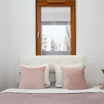 Central Warsaw Apartment - Great Location - Stylish One Bedroom Apartment - City Center - 85-220