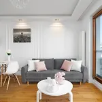 Urban Chic - Cozy Apartment - Warsaw Stays&G85-220
