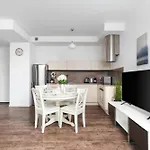 Urban Chic - City Center - Warsaw Stays - Kolejowa 45