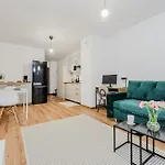 Shortstaypoland Zupnicza B83