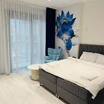 Towarowa Towers Residences