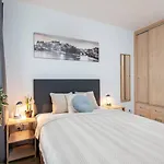 Raspberry Studio Praga Poludnie