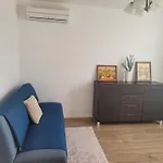 Pereca 2, Air Conditioning, Parking