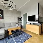 Nowolipki Studio, City Center Skyline View - Warsawstay