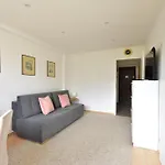 Greenpoint Hoza Apartment