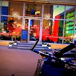 Wdj Hostel