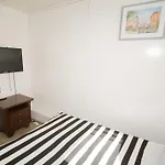 Hostel Metro