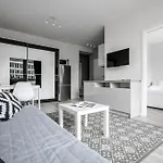 Apartament Centrum Żurawia