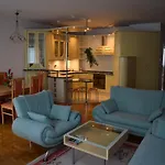 Dgm Apartment Warsaw