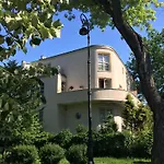 Elsterska Apartments