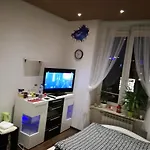 Warsaw View Premium Rooms For Rent