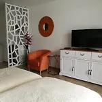 Manhattan Place Apartament