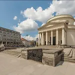 P&O Apartments Plac Trzech Krzyzy