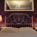 Chmielna Guest House
