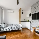 Central Station Apartment - Wilcza