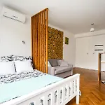 Central Station Apartment - Wilcza