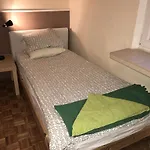 Lama Rooms