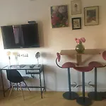 Przystanek Mdm Bed&Breakfast