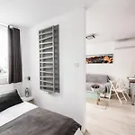 Alma Apartments Grzybowska