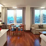 Roommate Apartments Traugutta 3